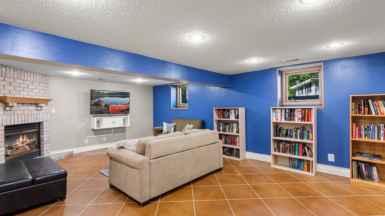 Photo of Livingroom in Burnsville