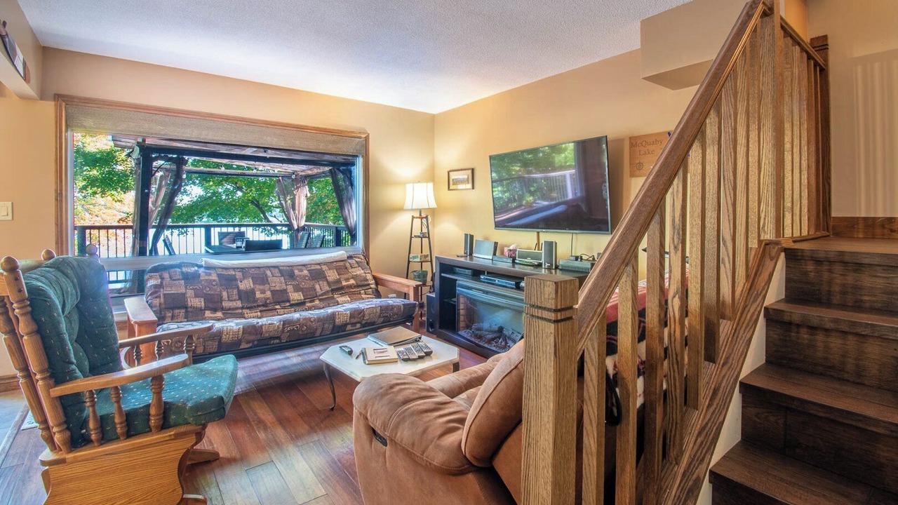 Photo of Livingroom in Nipissing