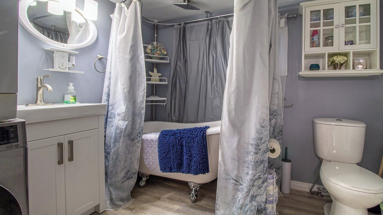 Photo of Bathroom in Tay
