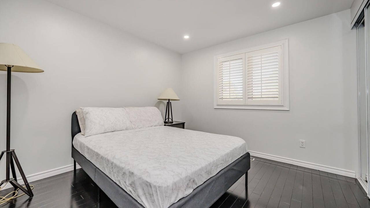 Photo of Bedroom in Mississauga