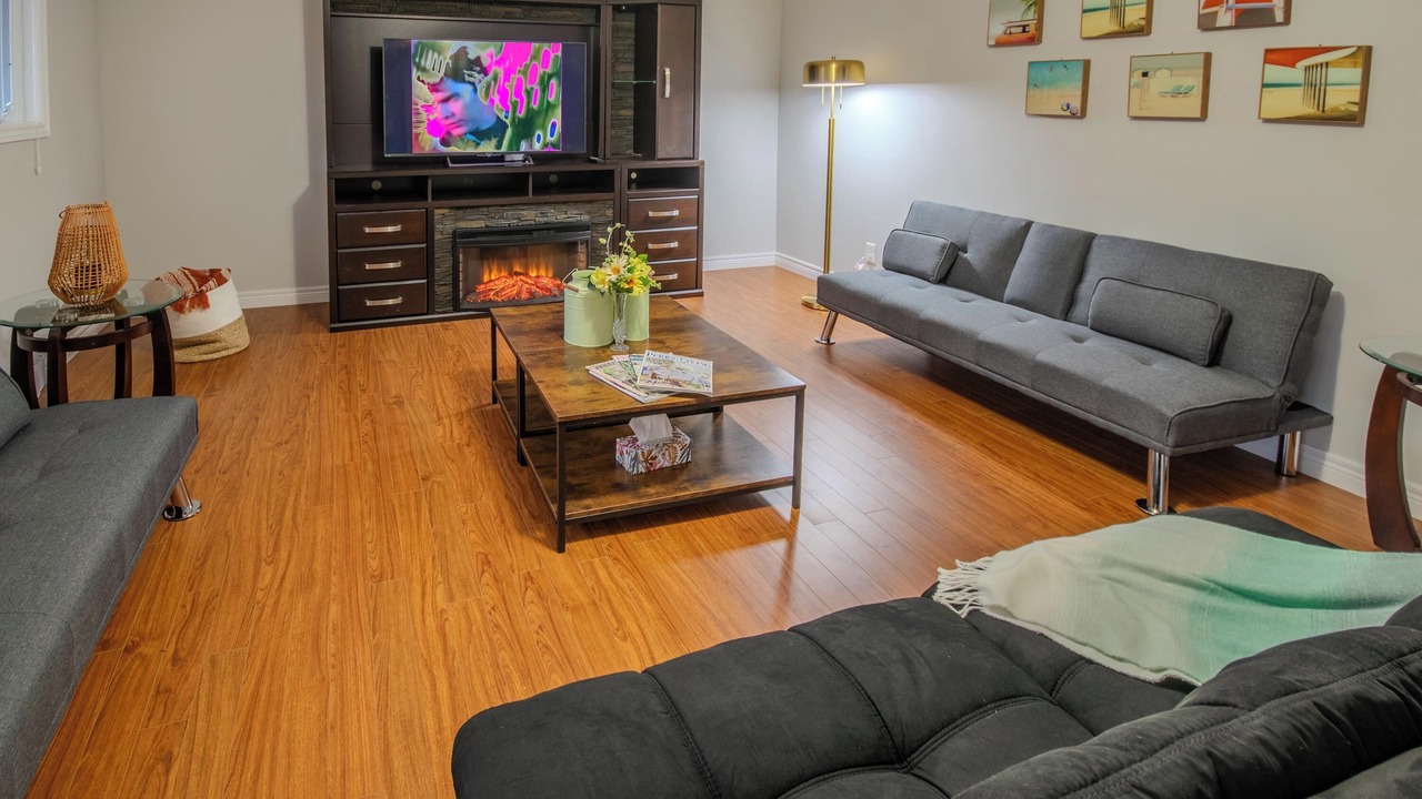 Photo of Livingroom in Kettle Point 44