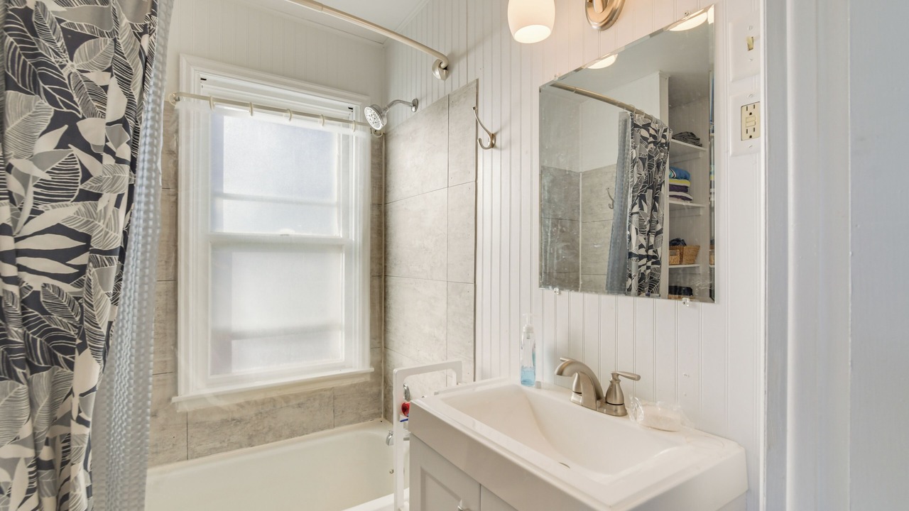 Photo of Bathroom in Dent