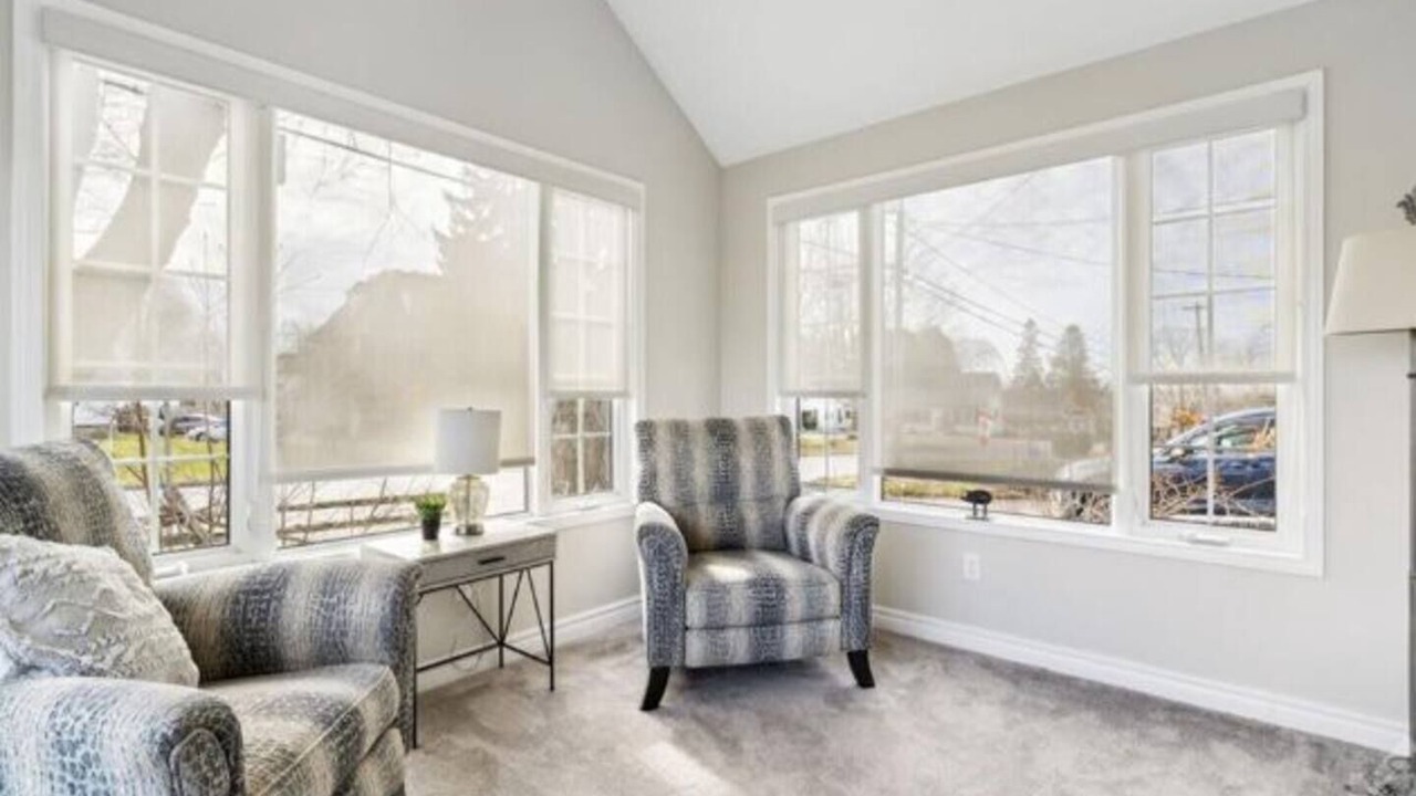 Photo of Livingroom in Brockville