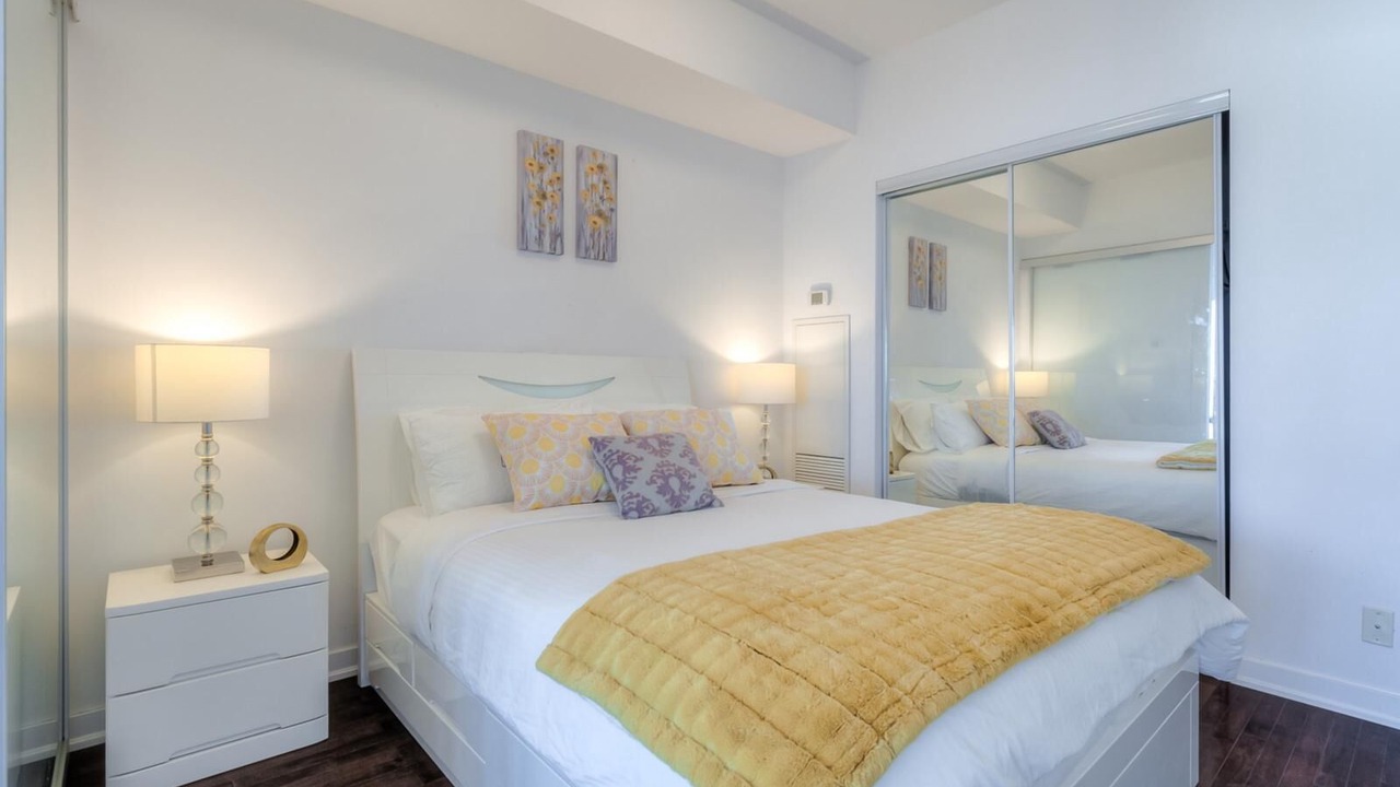 Photo of Bedroom in Toronto Entertainment District