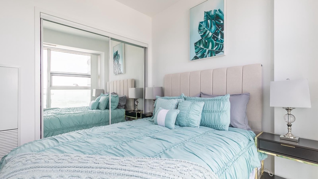 Photo of Bedroom in Toronto Entertainment District