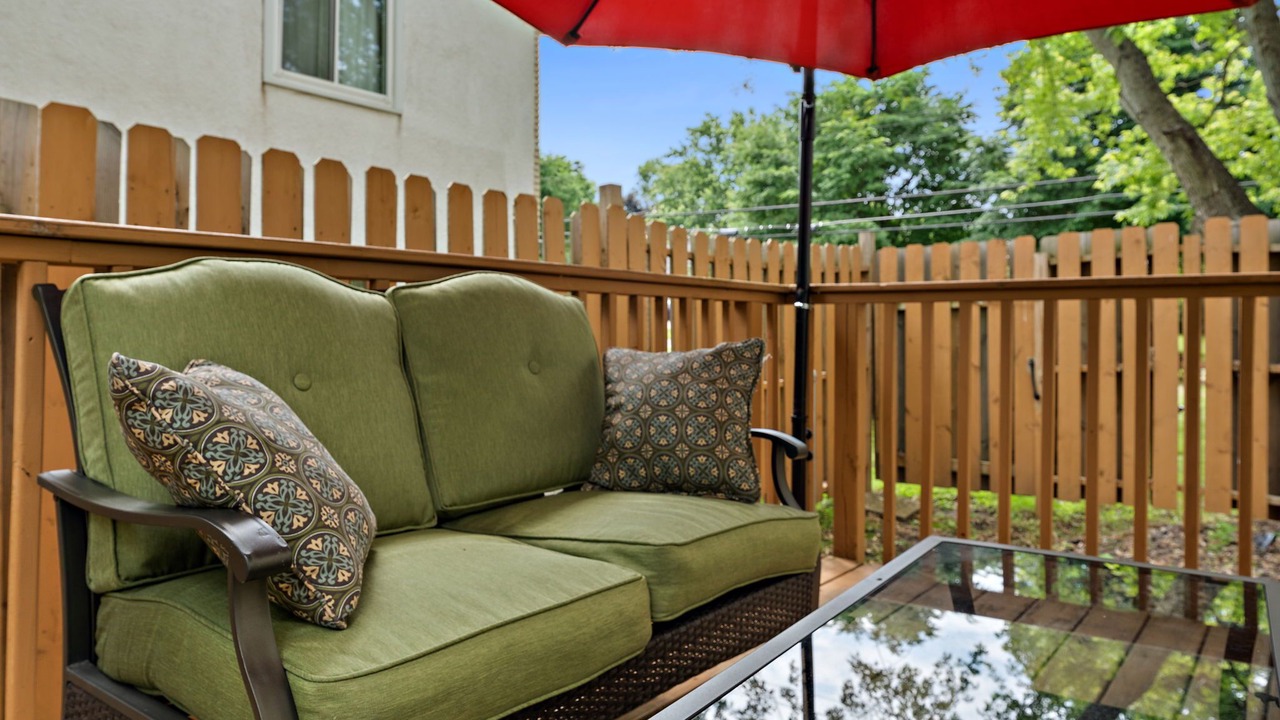Photo of Outdoor in Highwood