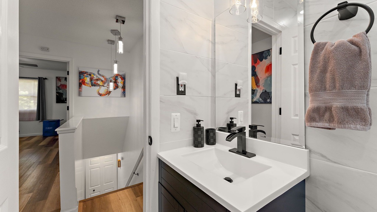 Photo of Bathroom in Highwood