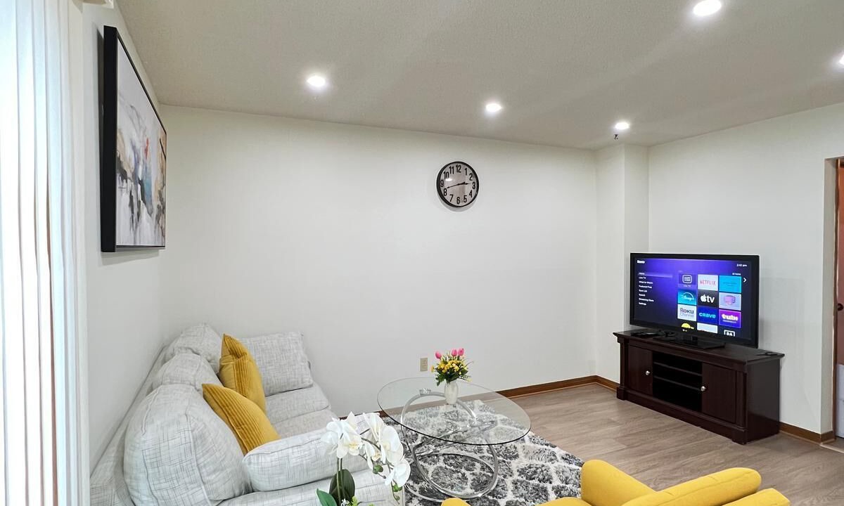 Photo of Livingroom in Thorold