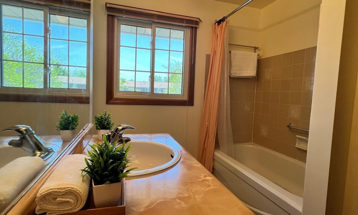 Photo of Bathroom in Thorold