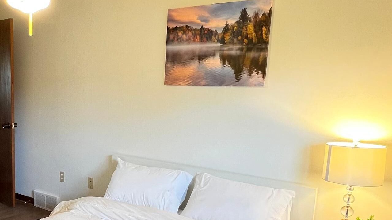Photo of Bedroom in Thorold