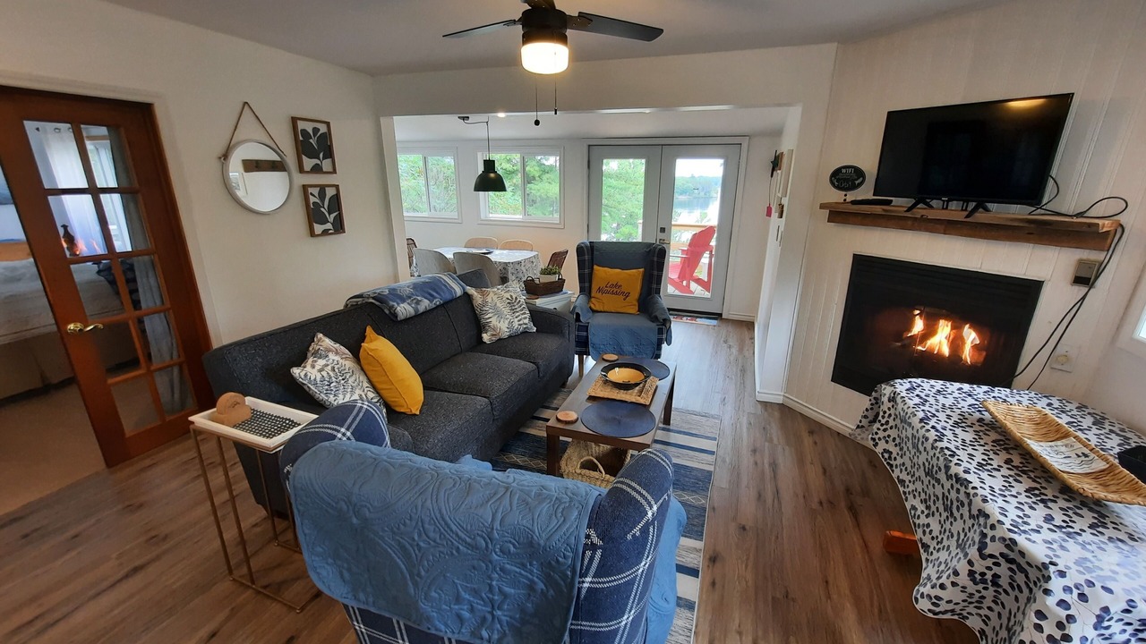 Photo of Livingroom in Nipissing