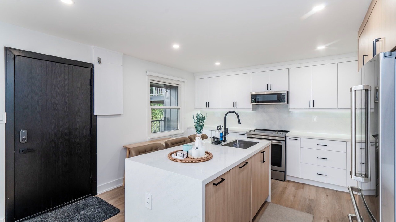 Photo of Kitchen in Victoria Harbour