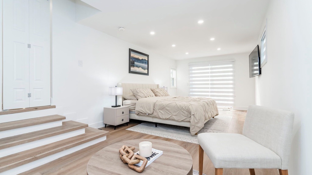 Photo of Bedroom in Victoria Harbour