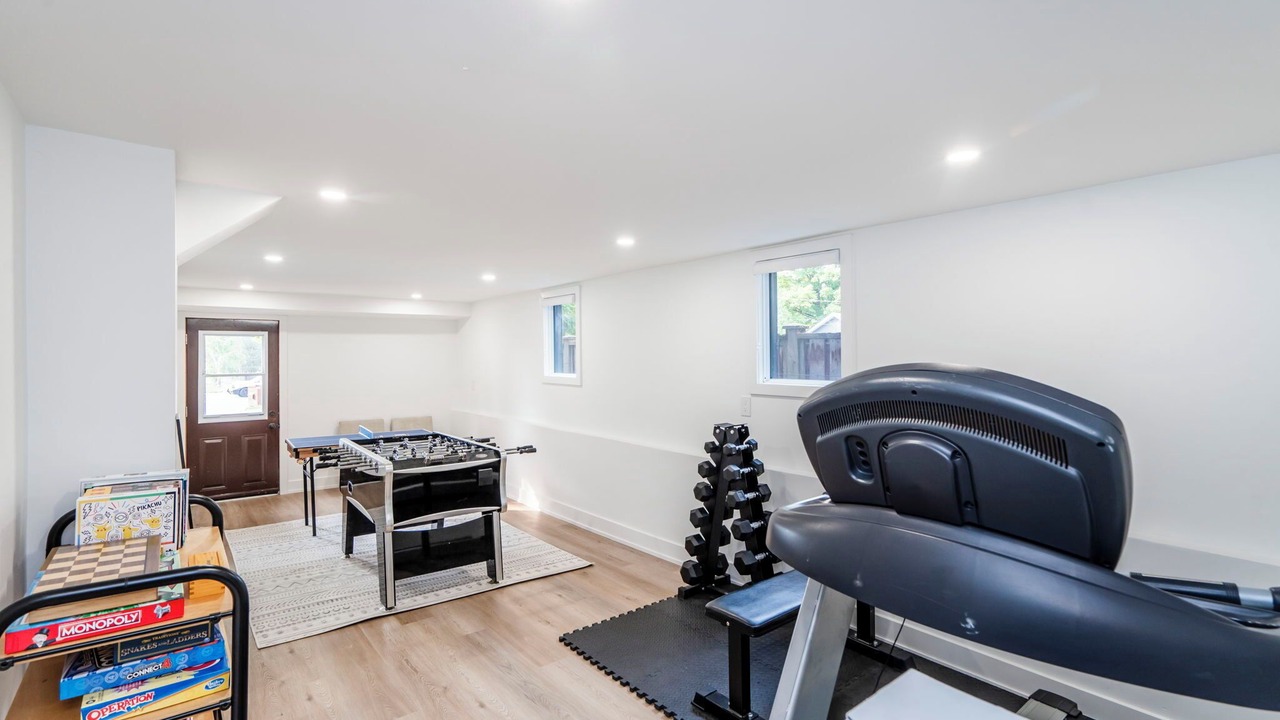 Photo of Bedroom in Victoria Harbour