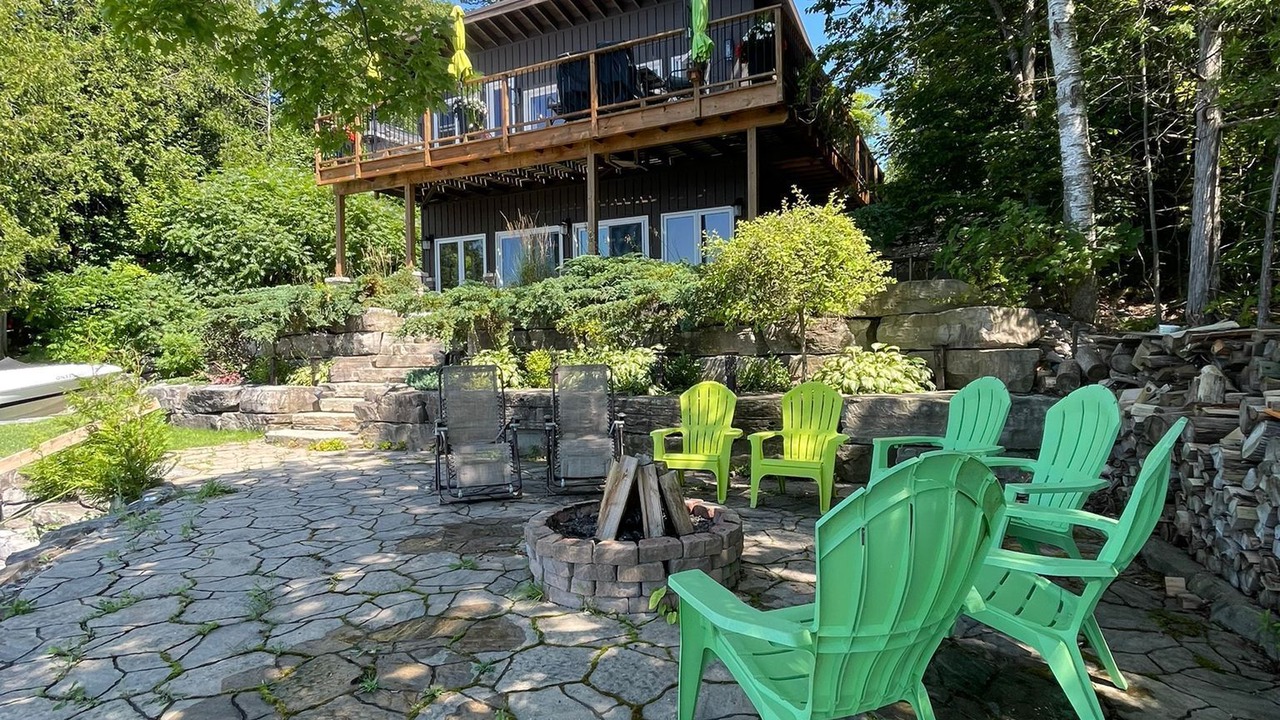 Photo of Patio Balcony in Deer Bay