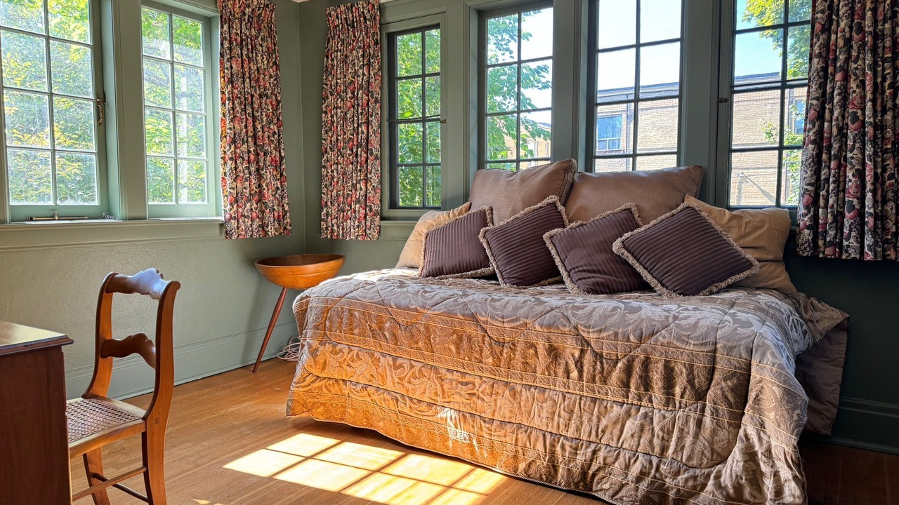 Photo of Bedroom in Midtown Toronto