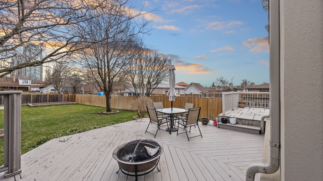 Photo of Outdoor in Fairview