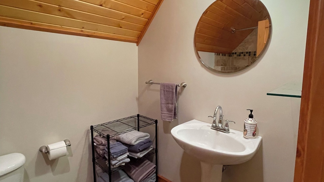Photo of Bathroom in Lowry