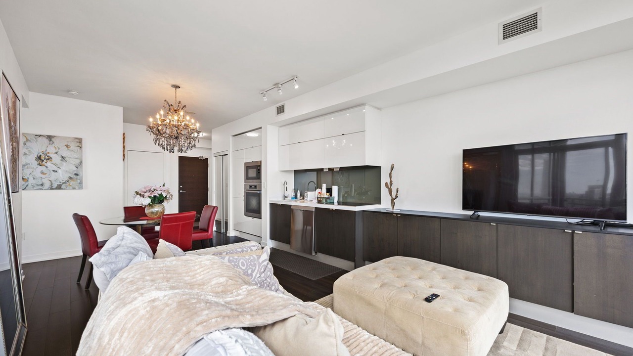 Photo of Livingroom in Bathurst Quay