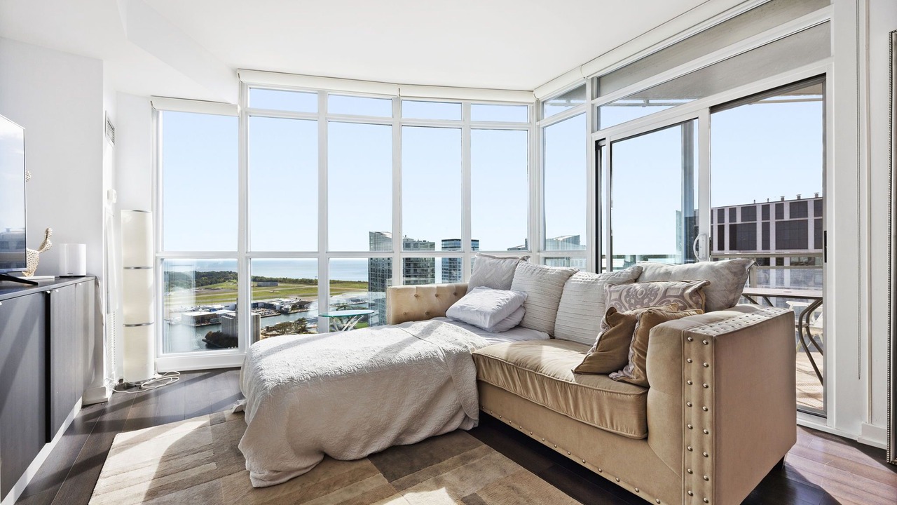 Photo of Livingroom in Bathurst Quay