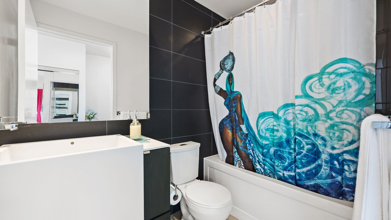 Photo of Bathroom in Bathurst Quay