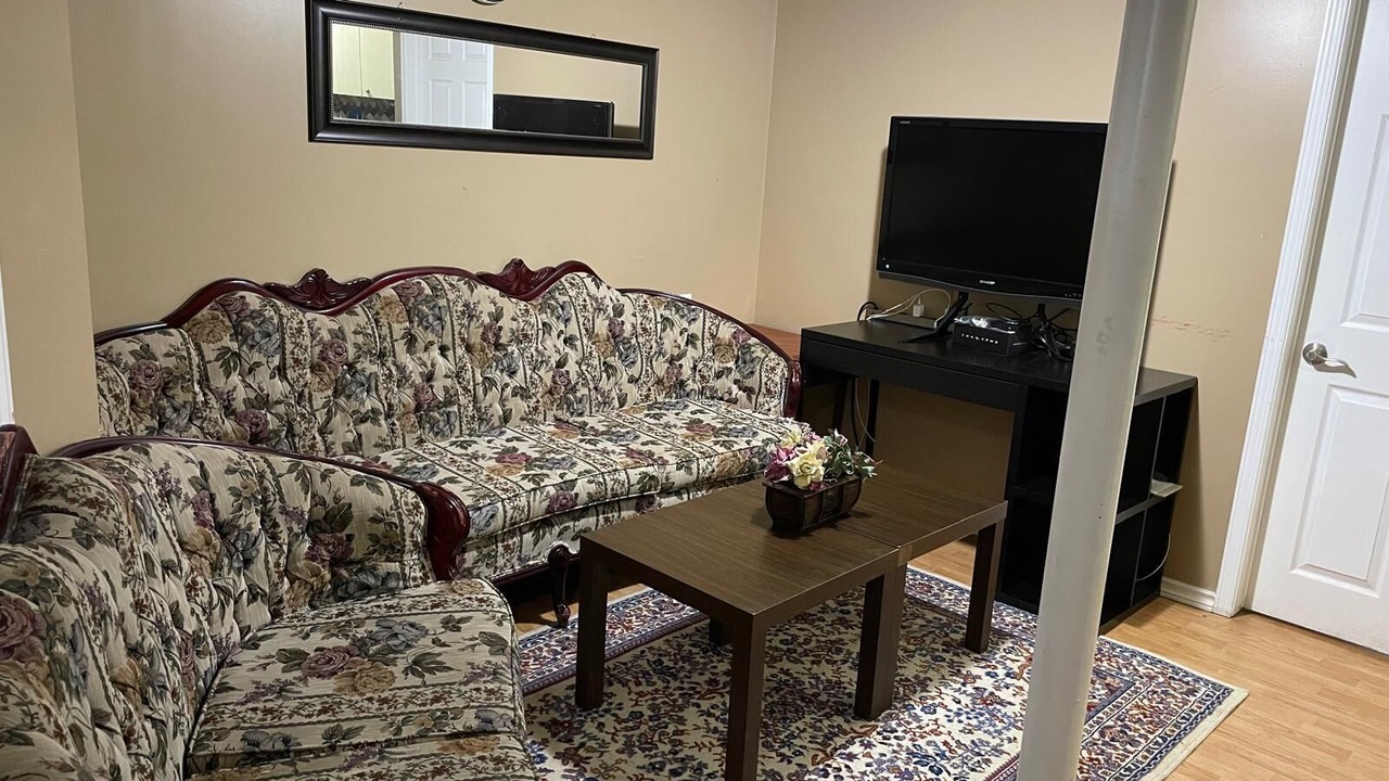 Photo of Livingroom in Meadowvale Village