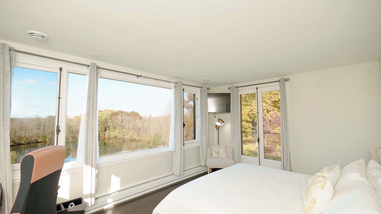 Photo of Bedroom in Ancaster