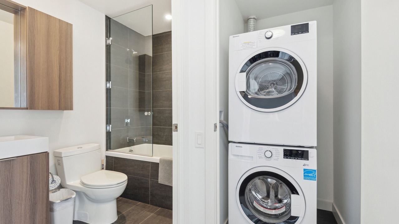 Photo of Bathroom in Bay Street Corridor