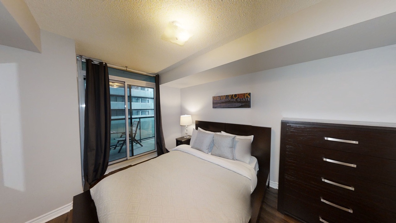 Photo of Bedroom in Toronto Entertainment District