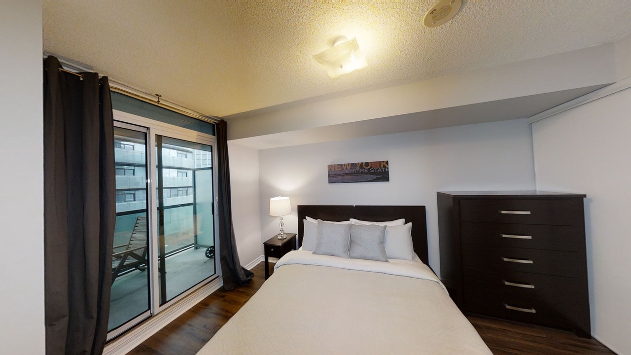 Photo of Bedroom in Toronto Entertainment District