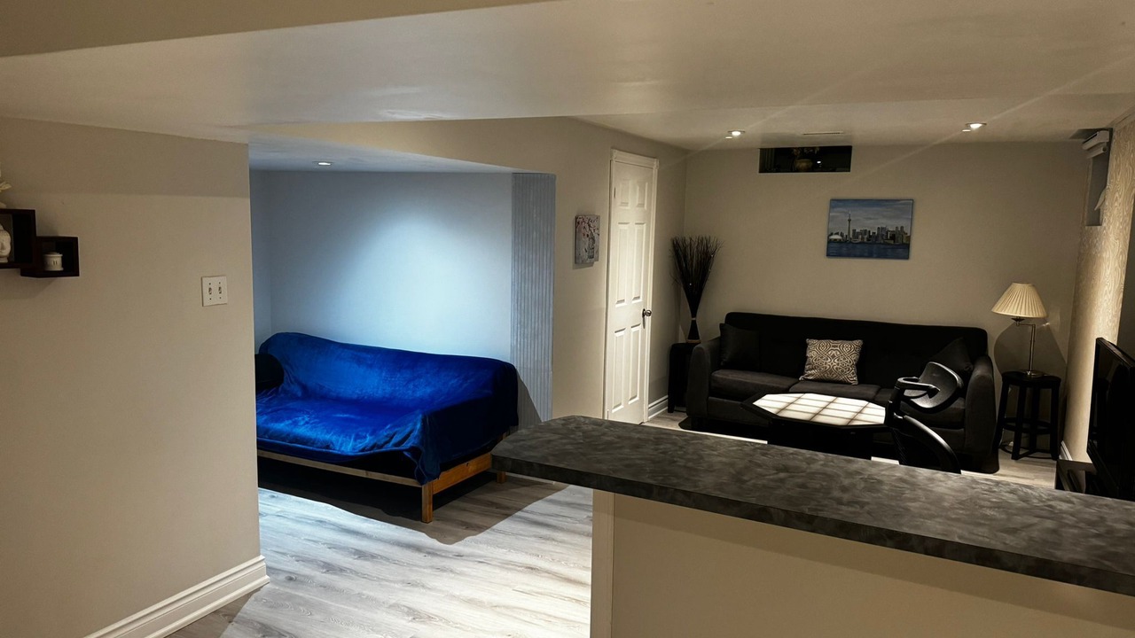 Photo of Livingroom in East Credit