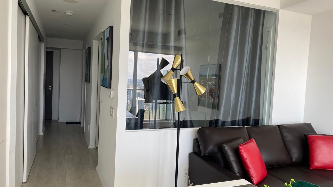 Photo of Livingroom in Financial District