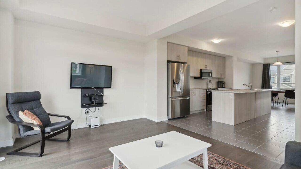 Photo of Livingroom in Thorold
