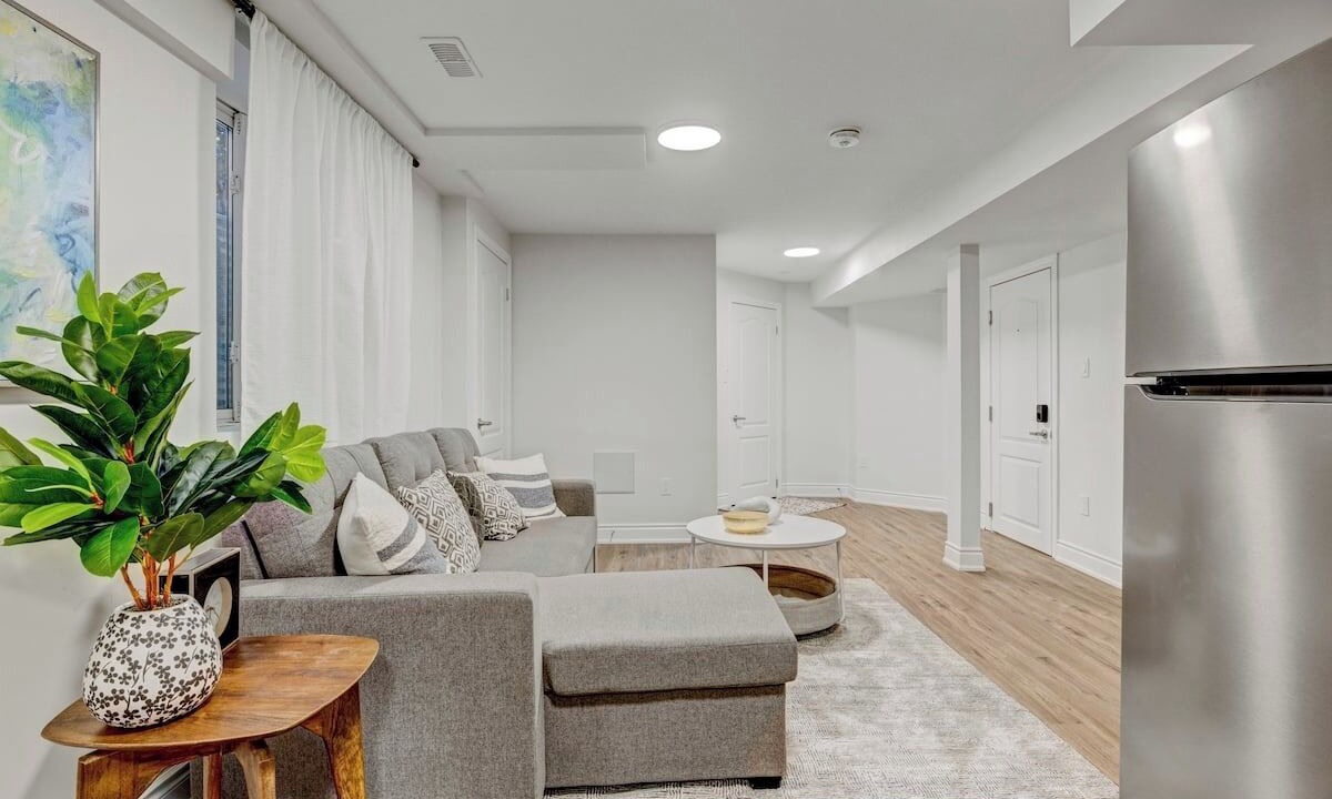 Photo of Livingroom in Churchill Meadows