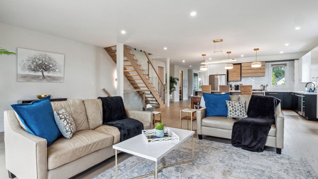 Photo of Livingroom in Port Dalhousie