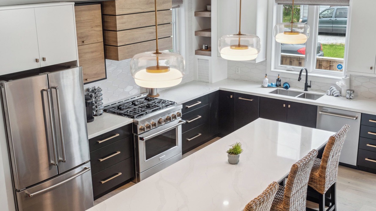 Photo of Kitchen in Port Dalhousie