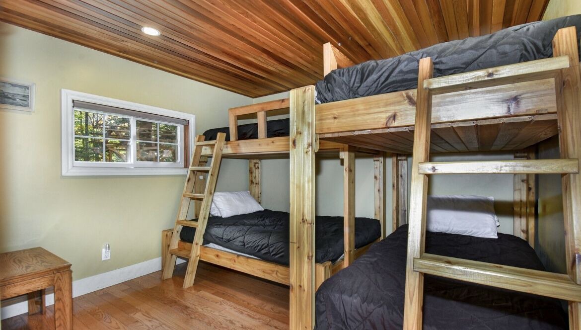 Photo of Bedroom in North Kawartha