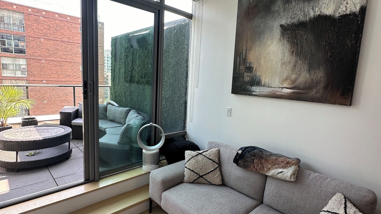Photo of Livingroom in Fort York