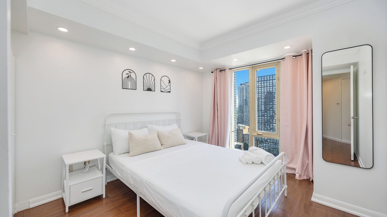 Photo of Bedroom in Financial District
