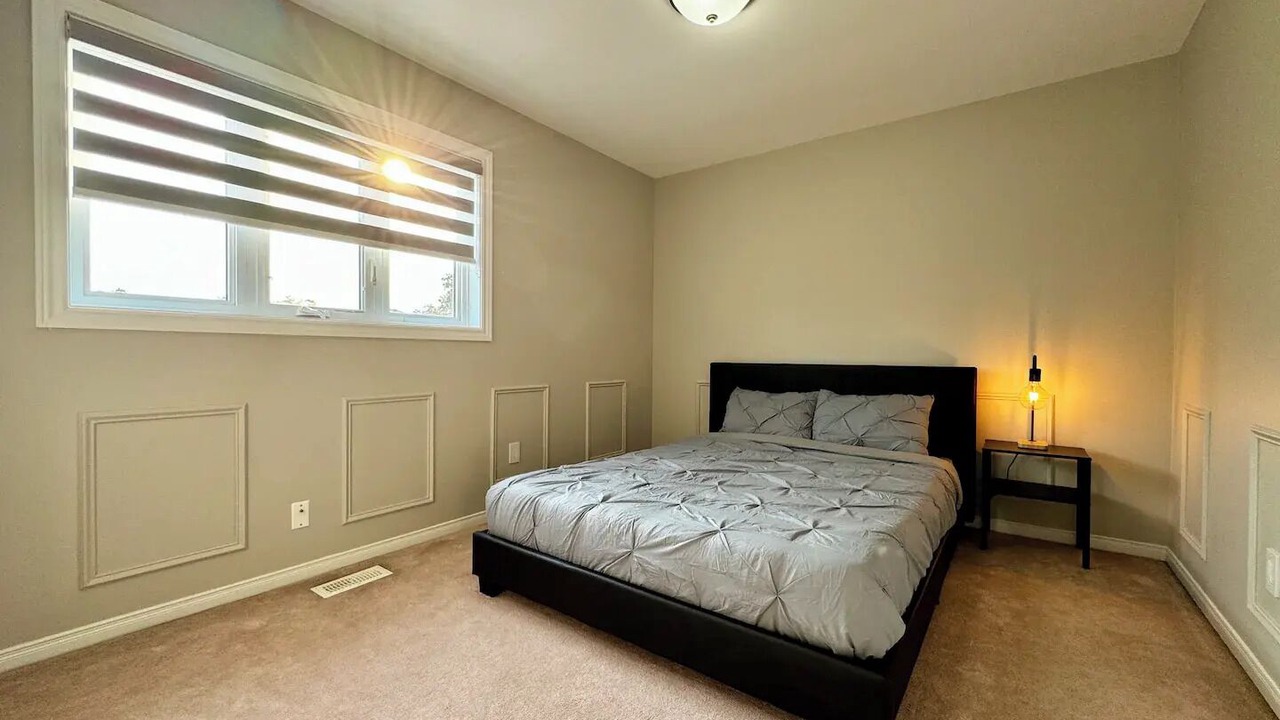 Photo of Bedroom in Ajax