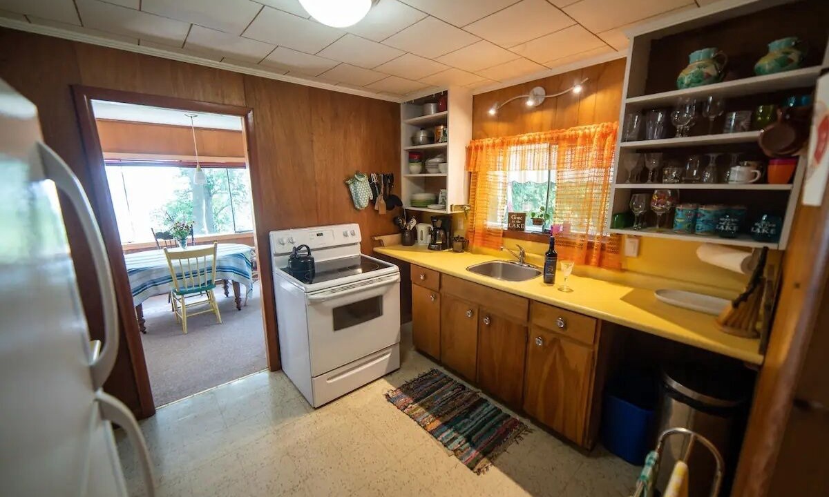 Photo of Kitchen in Central Elgin