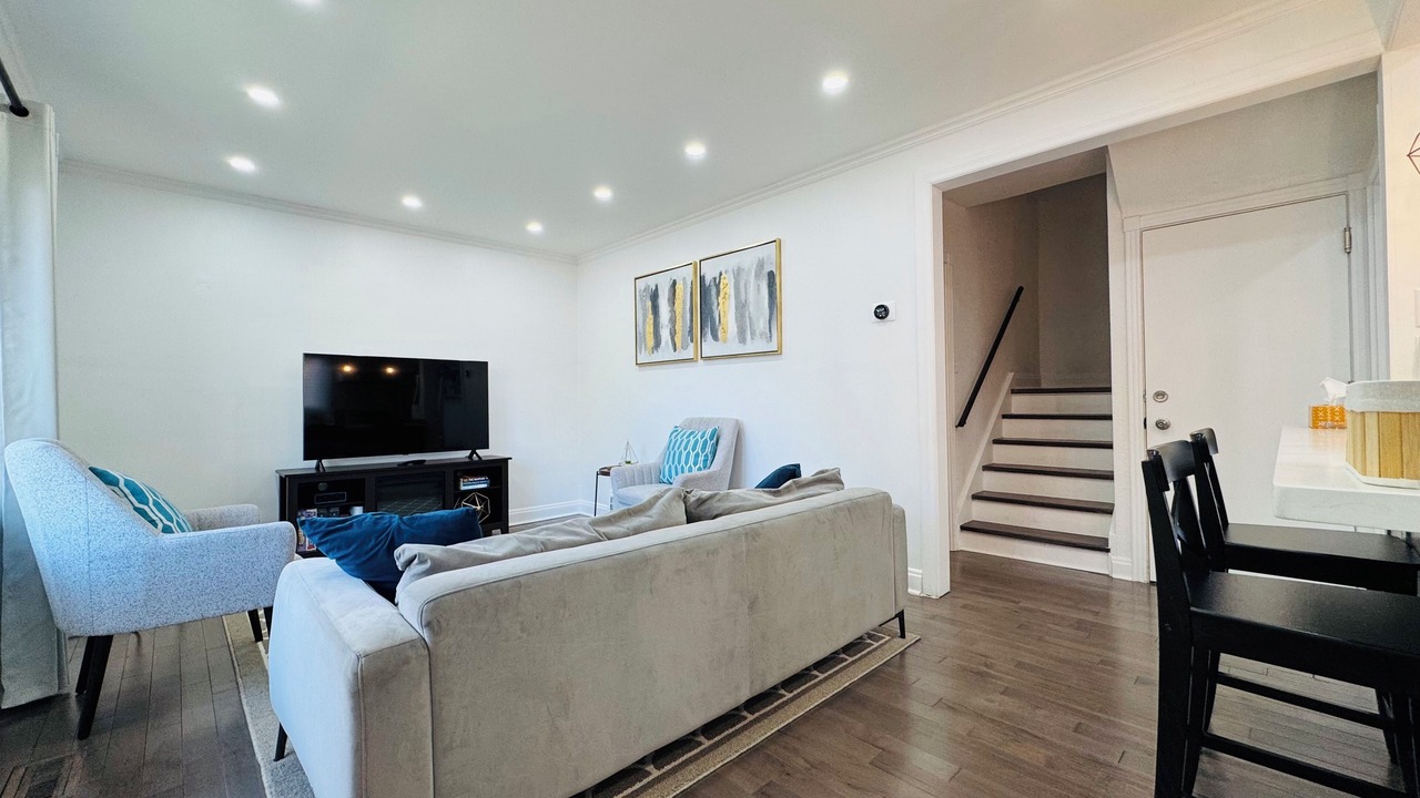 Photo of Livingroom in Weston