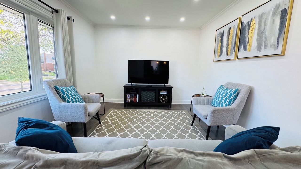 Photo of Livingroom in Weston