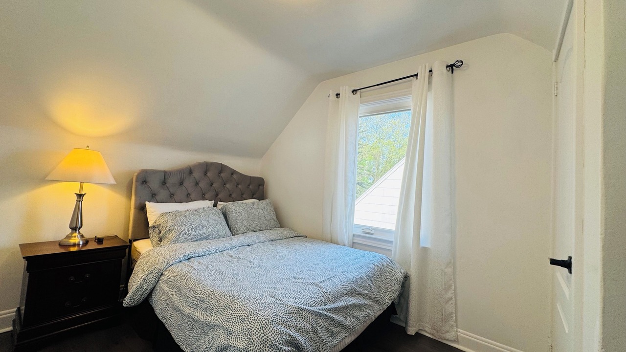 Photo of Bedroom in Weston