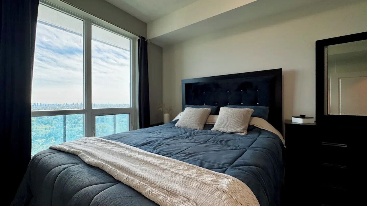 Photo of Bedroom in Thornhill