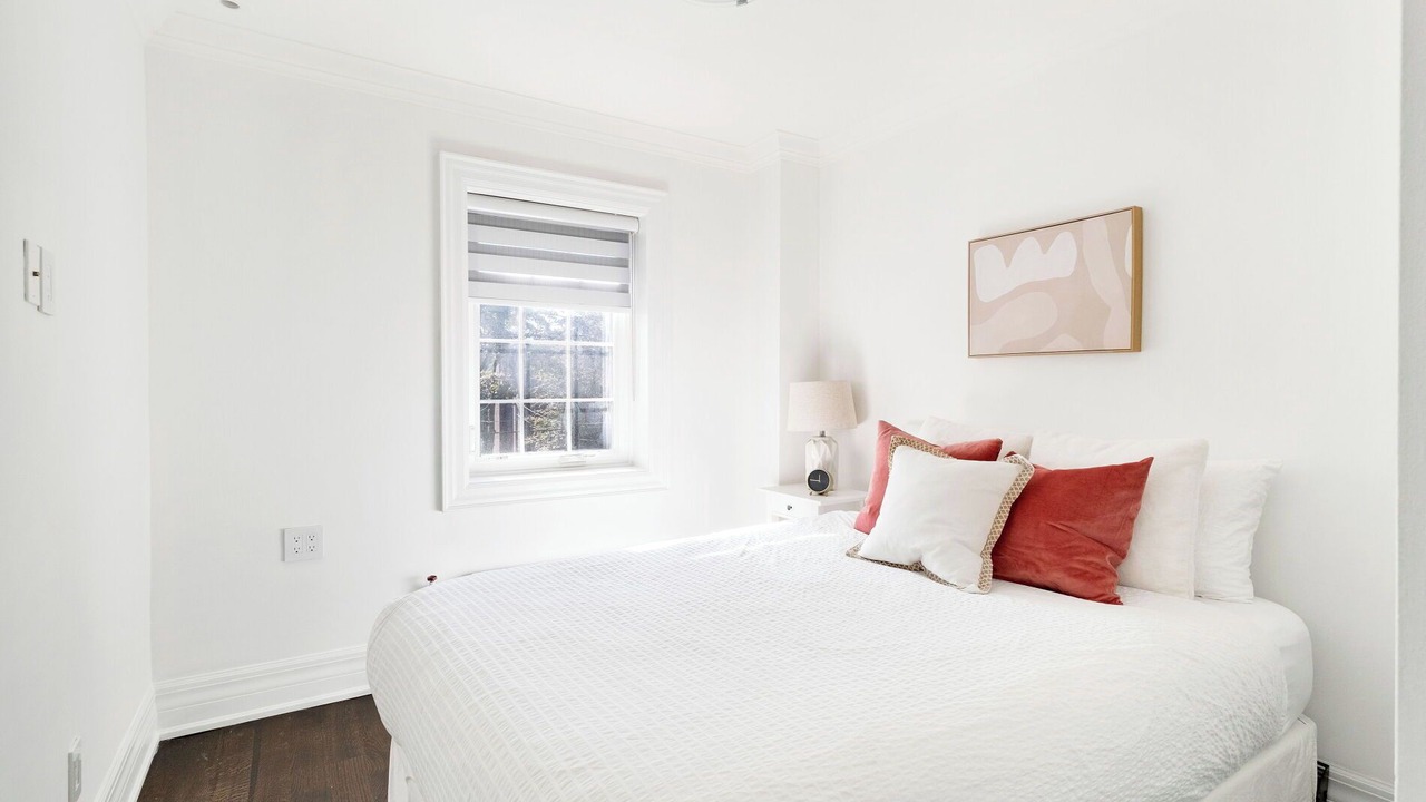 Photo of Bedroom in Midtown Toronto