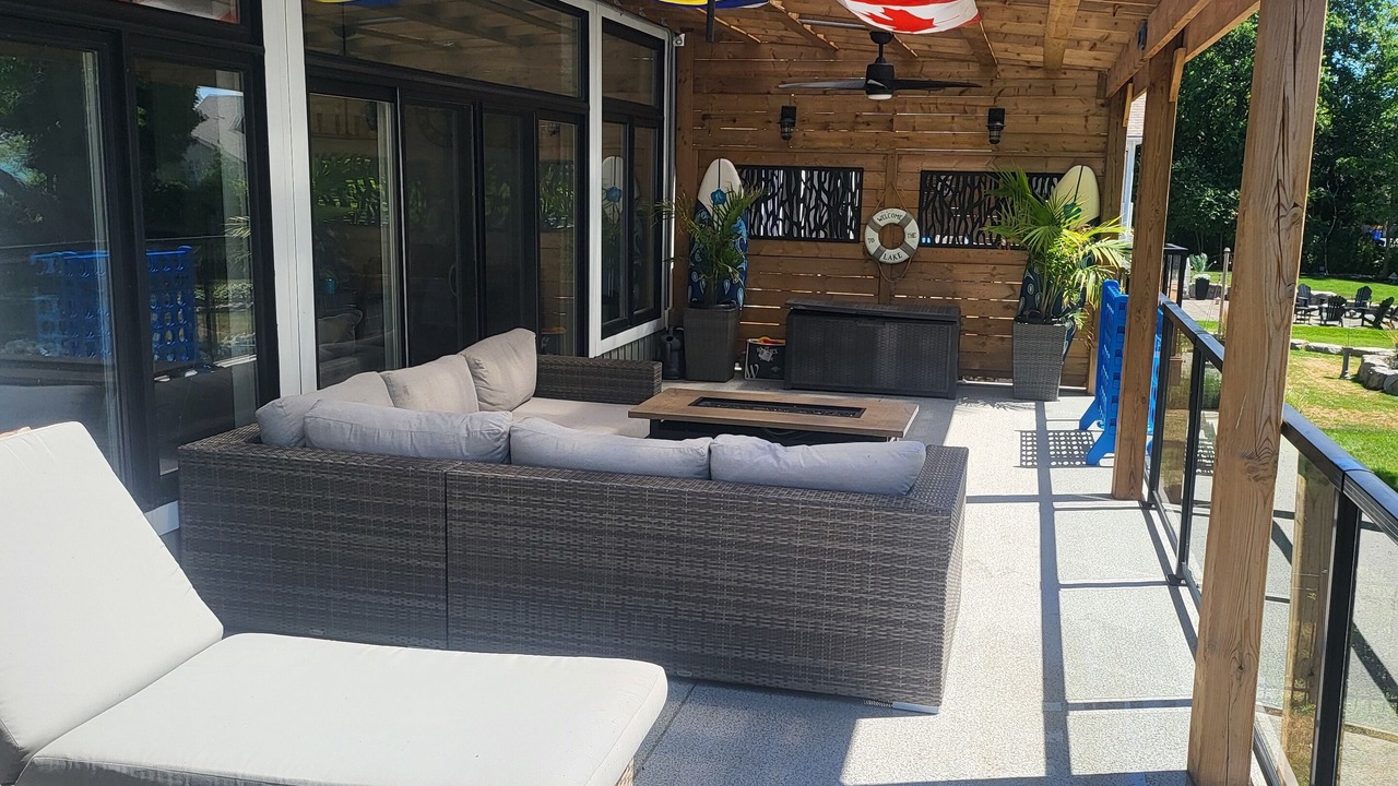 Photo of Patio Balcony in Fort Erie
