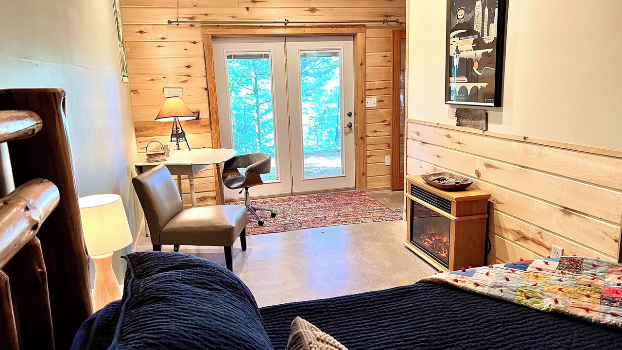 Photo of Bedroom in Forbes