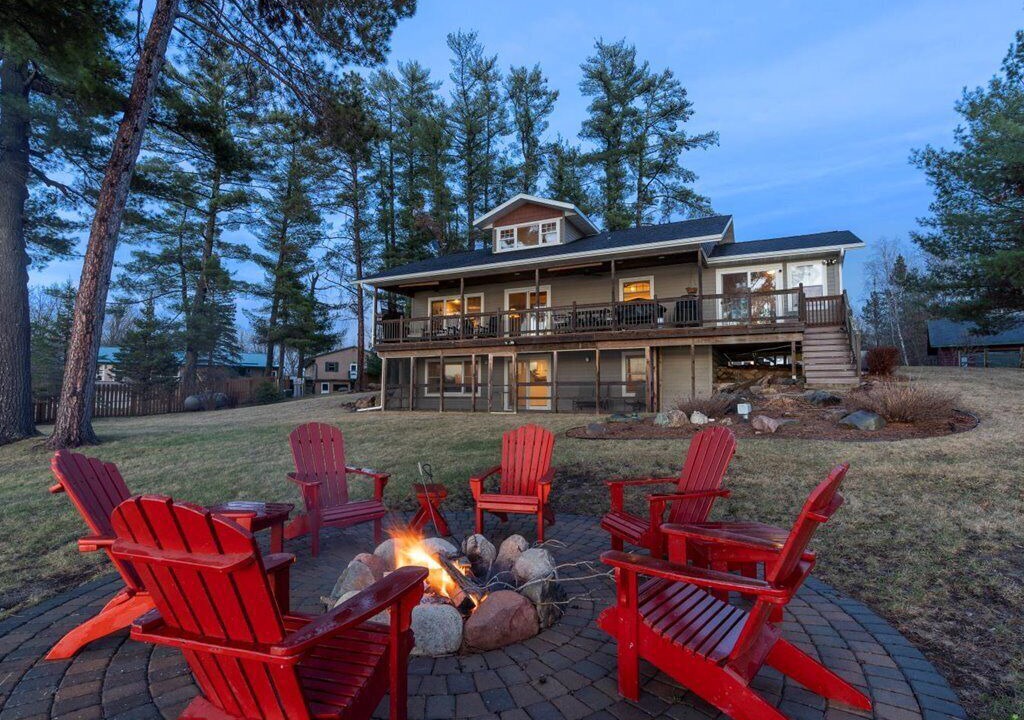 Photo of Outdoor in Emily