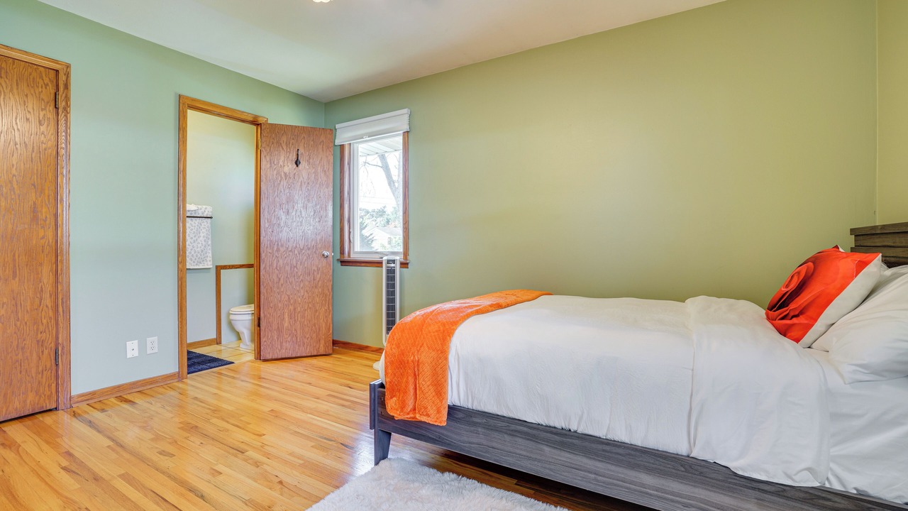 Photo of Bedroom in Cottage Grove